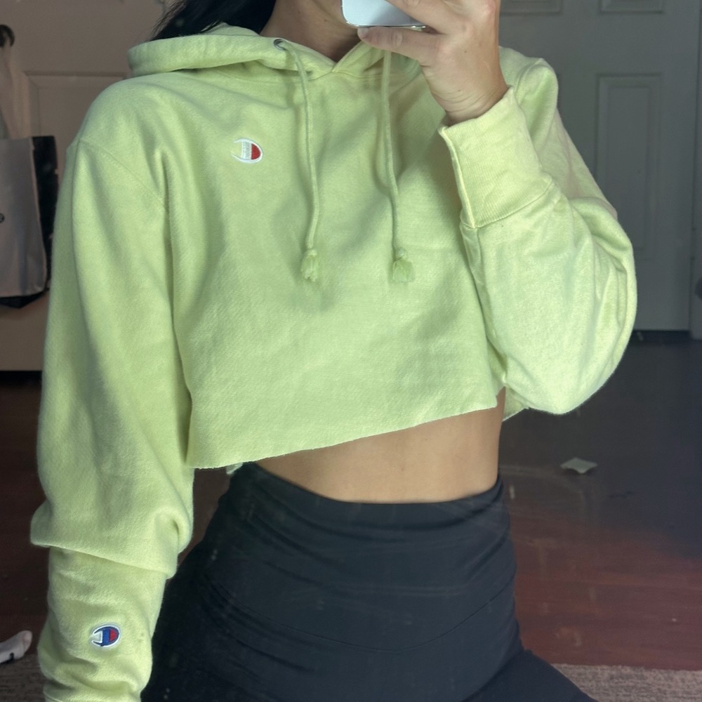Crop sweatshirt